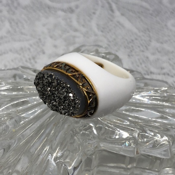 Retro style sparkling druzy sterling silver dressy statement size style ring. - Picture 3 of 7